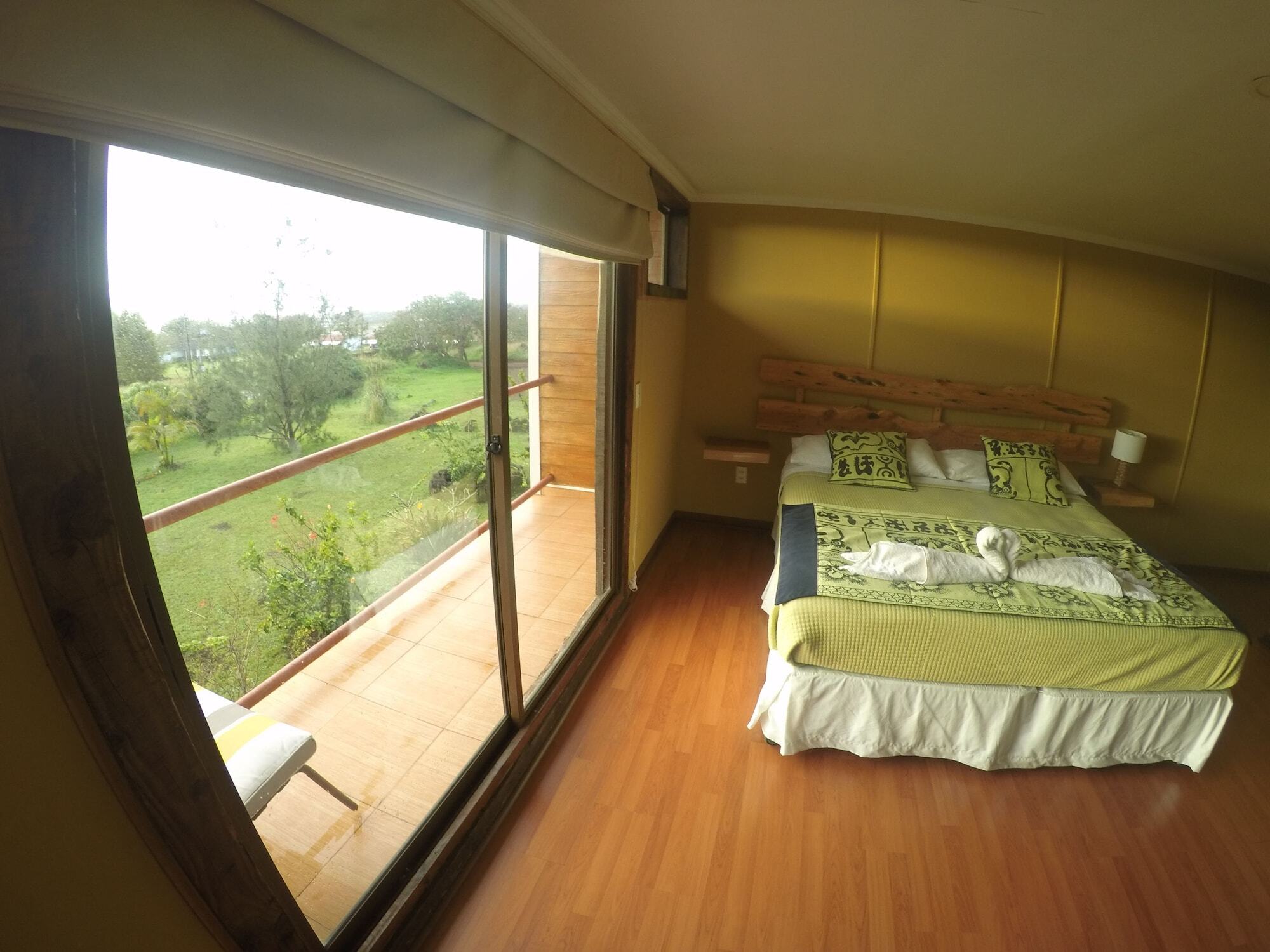 Hotel Uka Mana Hanga Roa Exterior foto